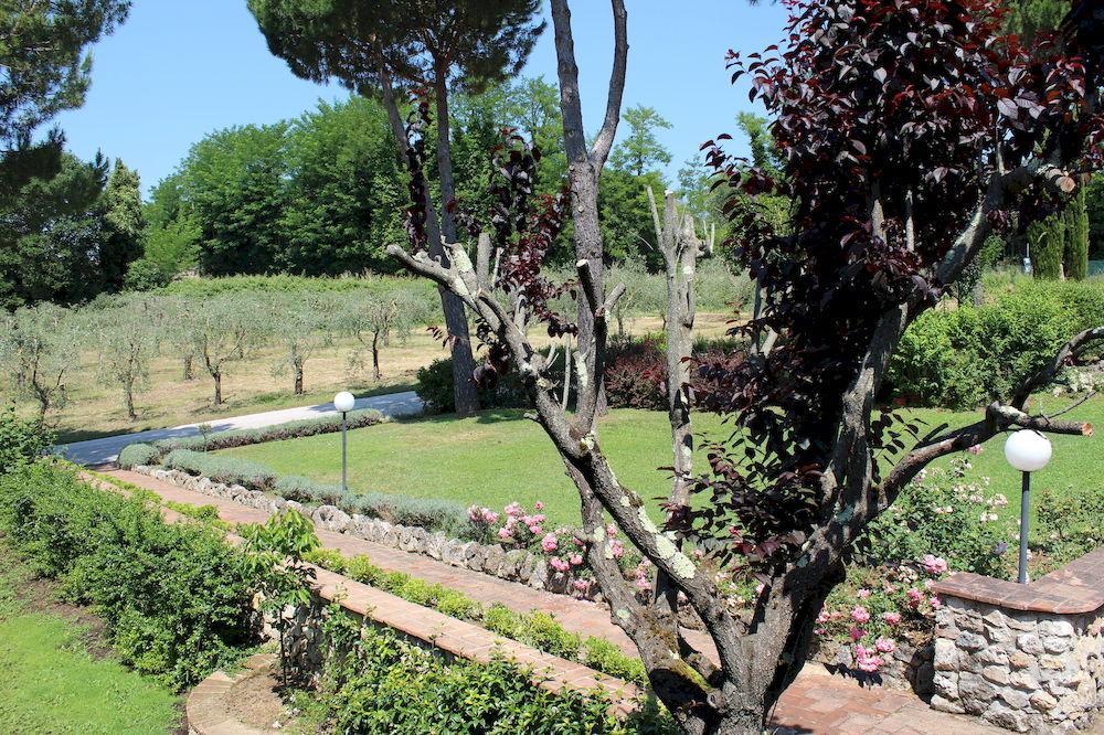 Villa Agostoli Siena Exteriör bild