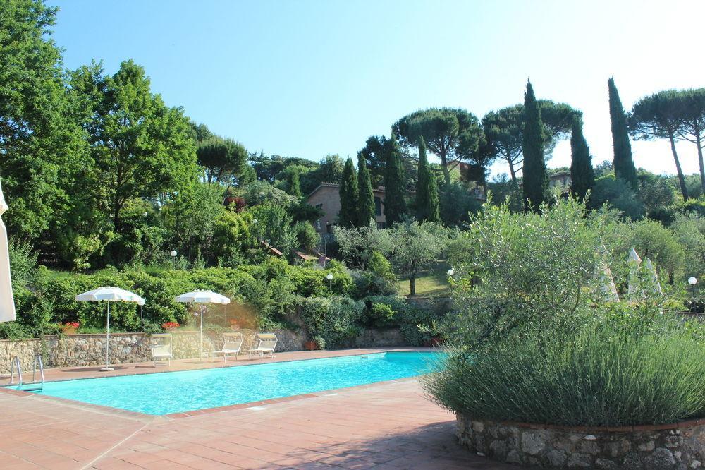 Villa Agostoli Siena Exteriör bild