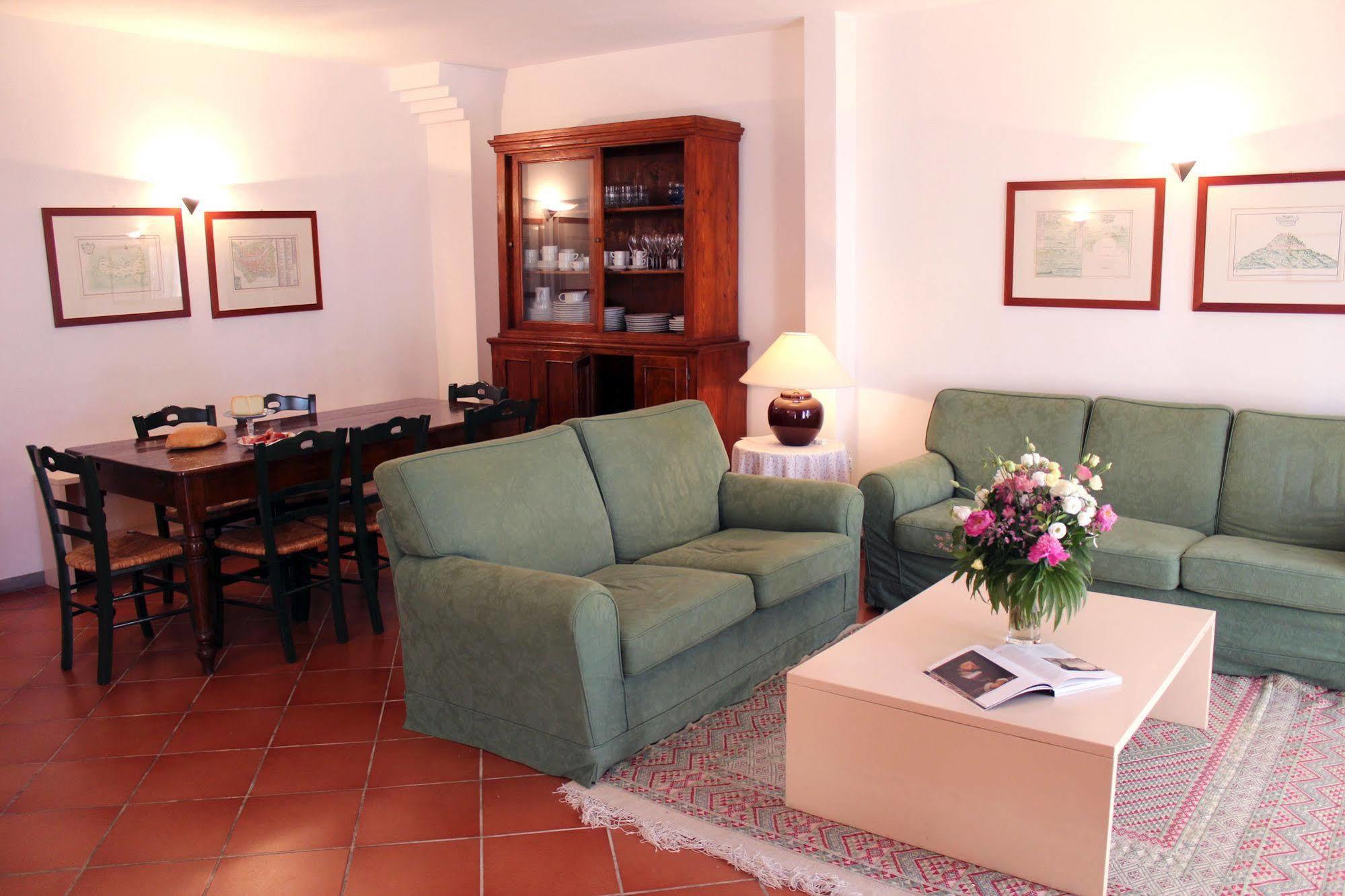 Villa Agostoli Siena Exteriör bild
