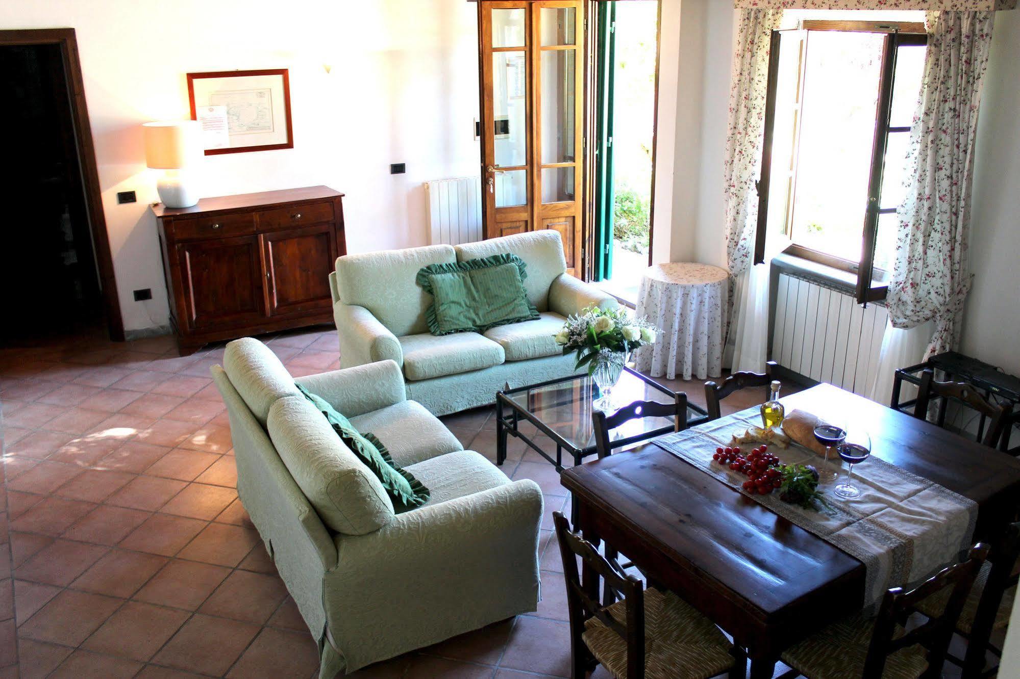 Villa Agostoli Siena Exteriör bild